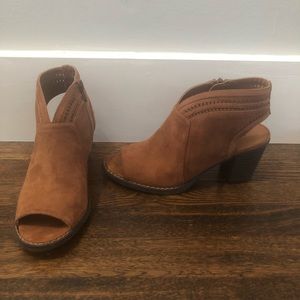 Sonoma Ankle booties